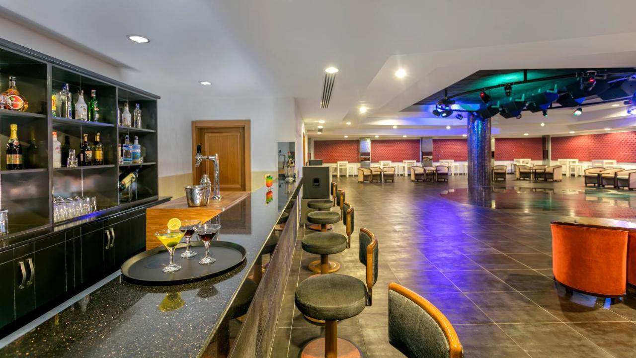 Oezkaymak Select Resort Alanya Exteriör bild